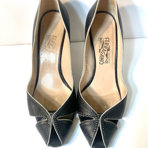 Salvatore Ferragamo Black Peep Toe Pumps Contrast stitching Size 10 B - Picture 1 of 7